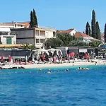 Figos Διαμέρισμα Τρογκίρ