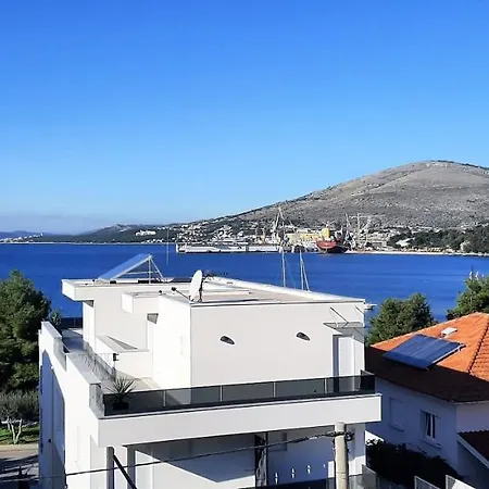 Figos * 特罗吉尔